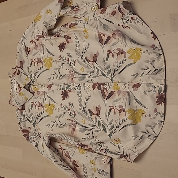 LIKE NEW Coldwater Creek Floral aprons Cotton Button Down Blouse - Picture 11 of 12